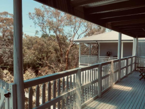 Where the bush meets the beach, Rosebud